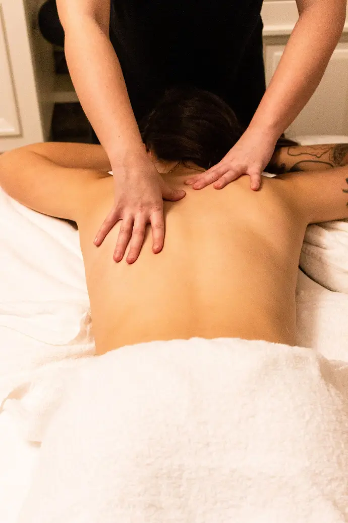 Massage relaxant réalisé à Sousse